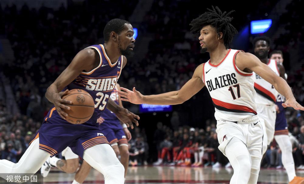 舞台上的发 舞台上的发